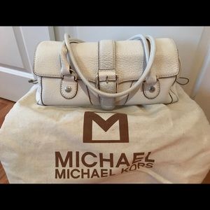 LIKE NEW! Michael Kors women's white shoulder bag